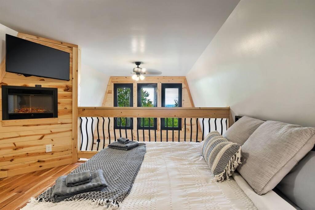 Willa Secluded Mtn View New! 10 Mins To Gatlinburg Or Park Zewnętrze zdjęcie
