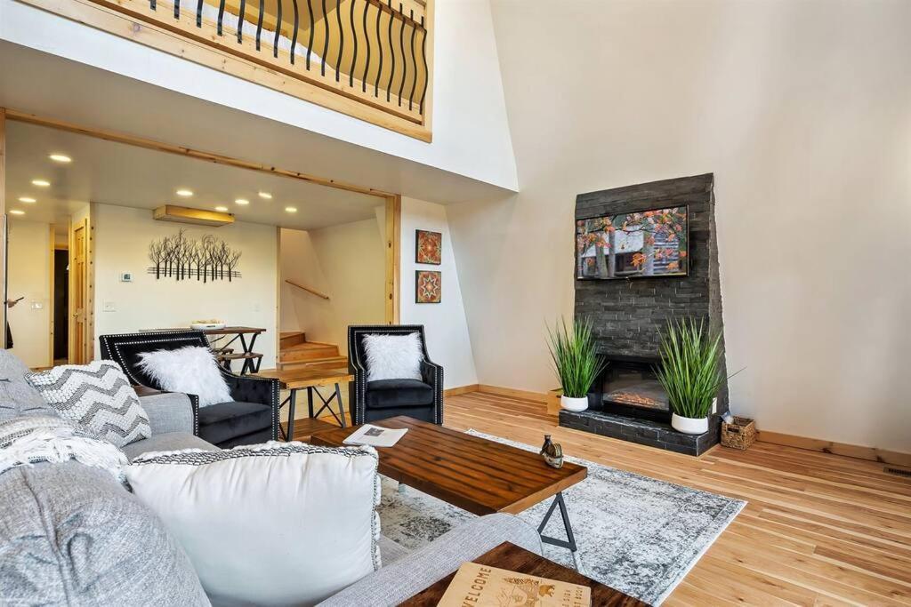 Willa Secluded Mtn View New! 10 Mins To Gatlinburg Or Park Zewnętrze zdjęcie